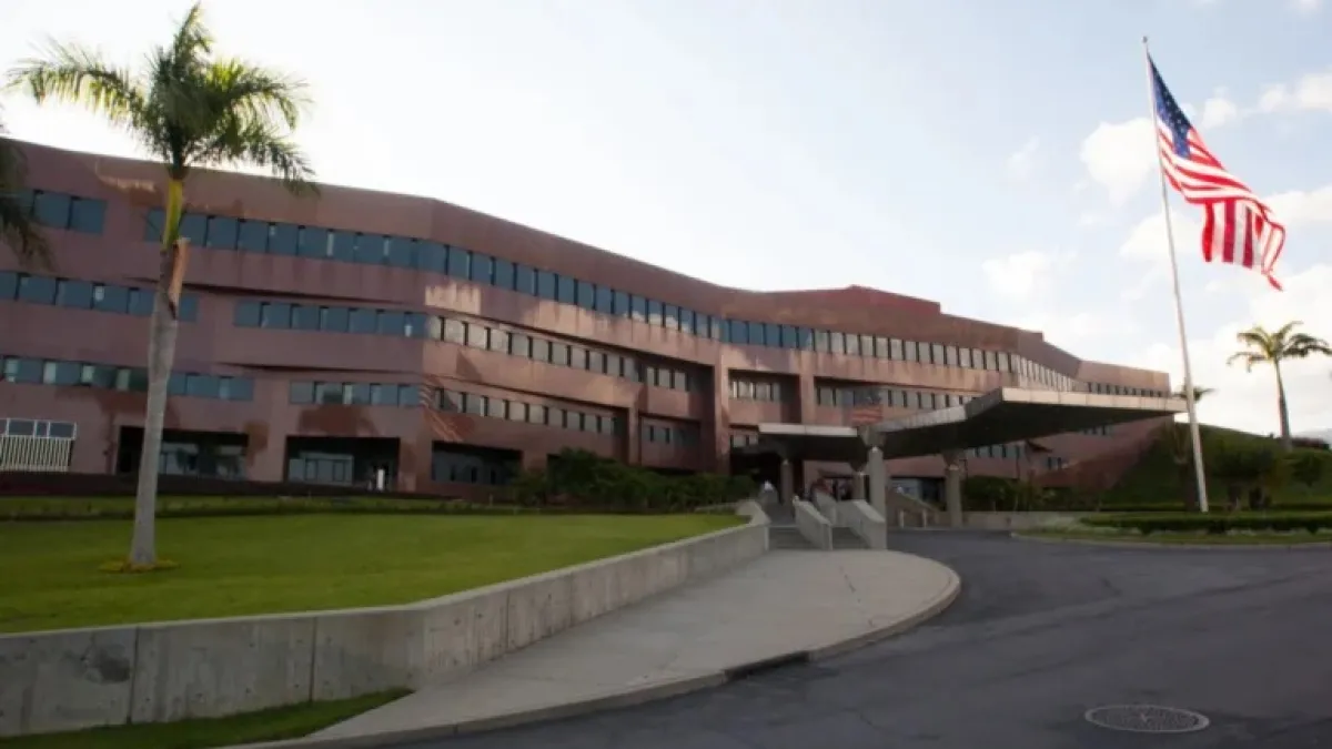 Venezuela denuncia que extremistas pretenden colocar explosivos en la embajada de EE.UU.