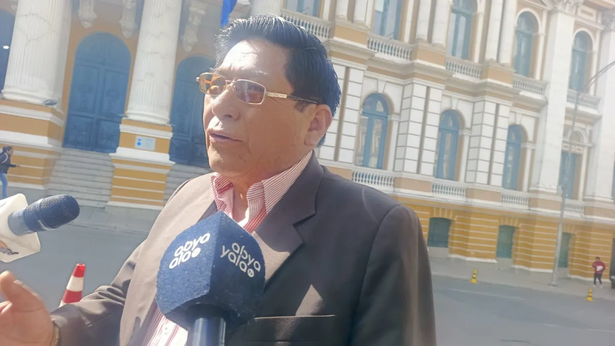 Transporte en crisis por mala calidad del combustible: Asambleísta Mario Silva exige informe a YPFB