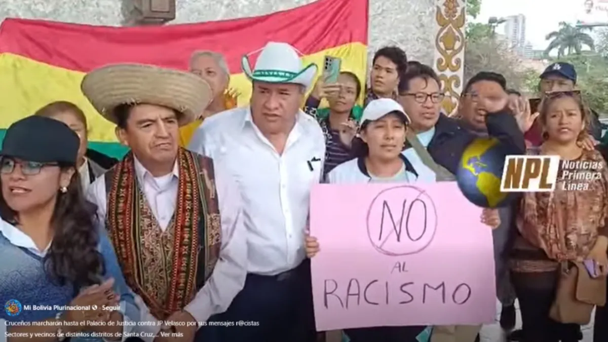 Cruceños marcharon hasta el Palacio de Justicia exigiendo investigar a JP Velasco por mensajes racistas