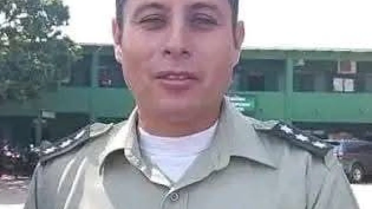 Edman Lara jurará como vicepresidente de Bolivia con uniforme policial a pesar de su baja definitiva en la institución