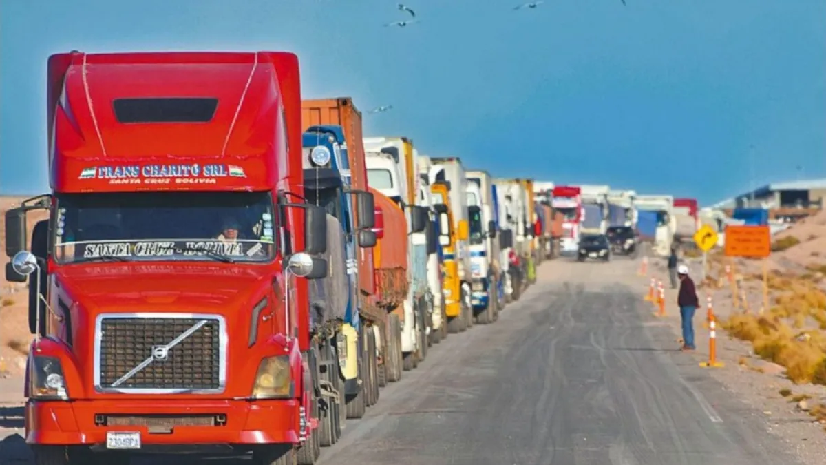 Transporte pesado denuncia colapso y desabastecimiento de combustibles en Bolivia