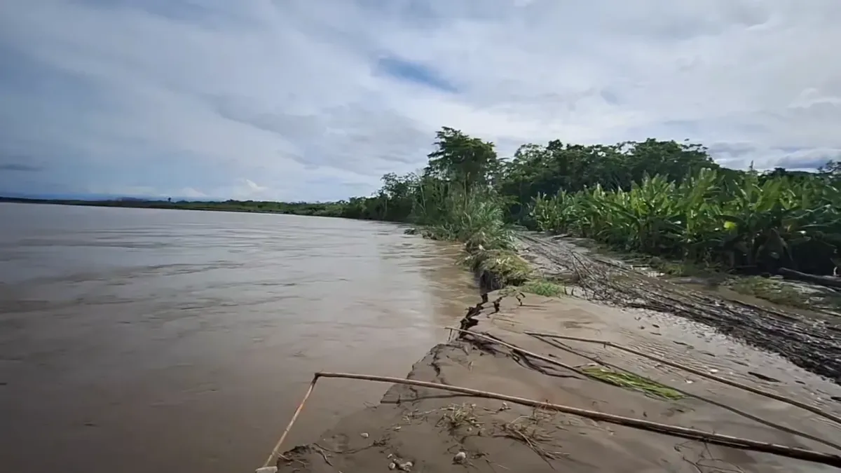14 sindicatos en riesgo: inundaciones del río 24 golpean duro a la Central 2 de Agosto B en Villa Tunari