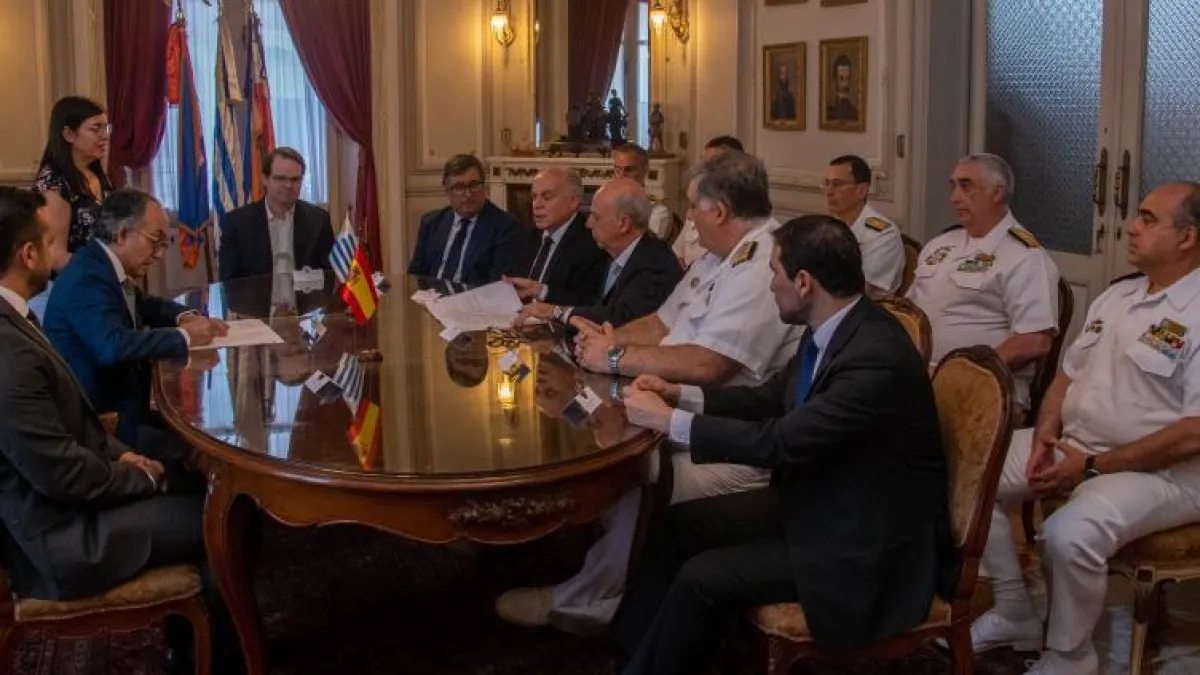 Escándalo por contrato millonario entre España y Uruguay