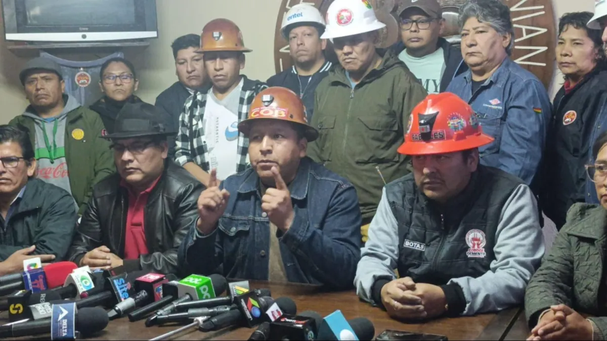 Asalariados en estado de emergencia ante medidas antiobreras y eliminaciòn del subsidio del combustible.