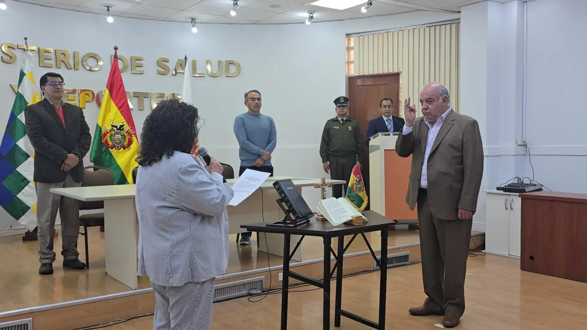 Gerente de la CNS cuestiona la pérdida de asegurados y advierte sobre graves deficiencias en infraestructura