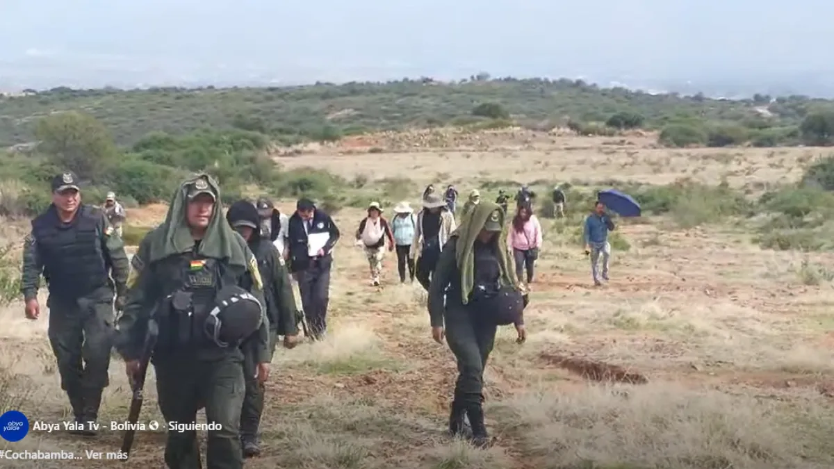 Comisión de Fiscales inspecciona zona del conflicto en Cotapachi junto al Viceministro de Régimen Interior