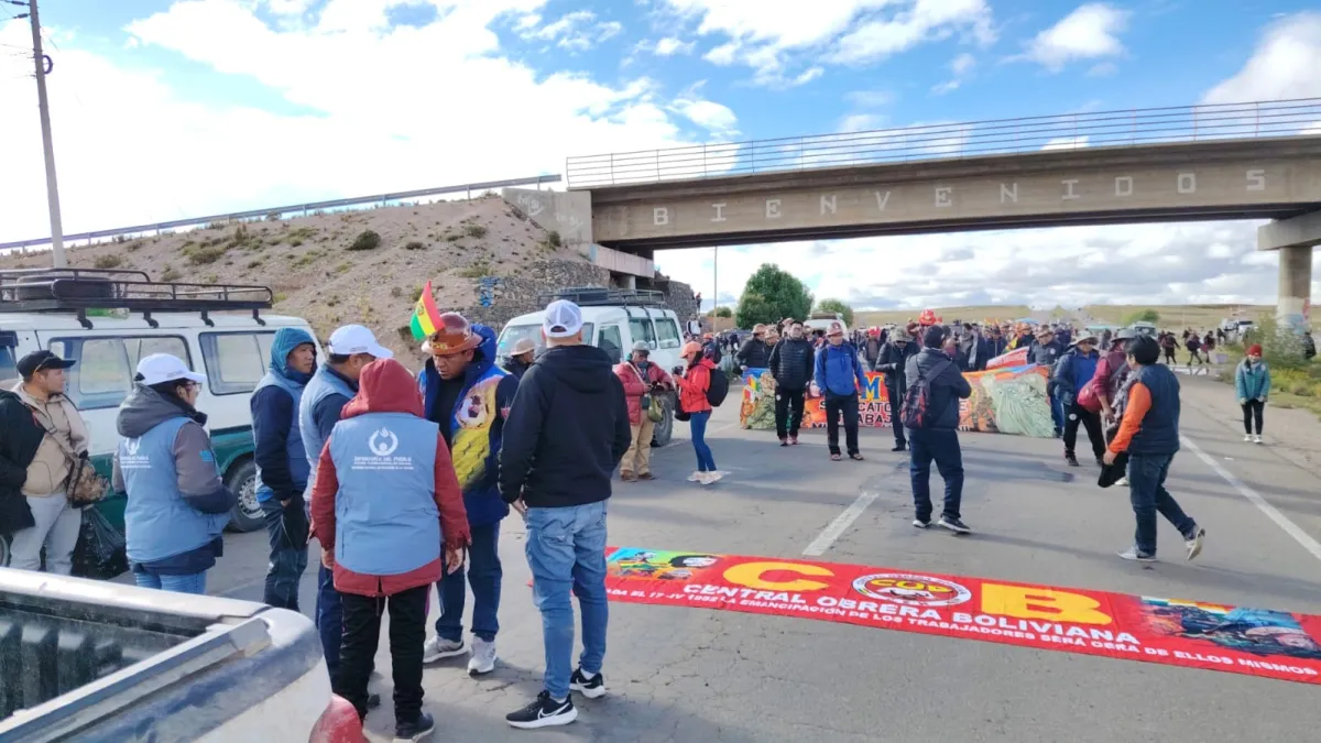 Marcha de la COB llega a El Alto y la Defensoría del Pueblo reporta manifestación pacífica