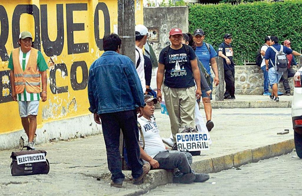 This image has an empty alt attribute; its file name is jct-buscan-empleo-trabajo-2-1024x667.jpg